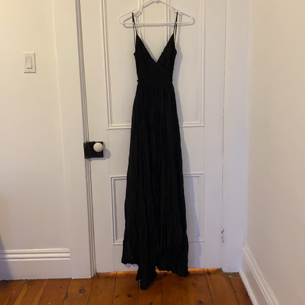 Lulus dress - Picture 2 of 4